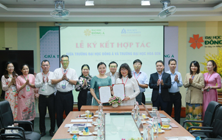 Cooperation between Dong A University and Hoa Sen University: building value for students